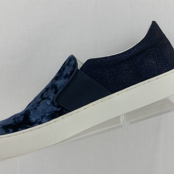 Marc Fisher Calie Blue Velvet Slip On Shoe 9.5 M - Picture 2 of 8